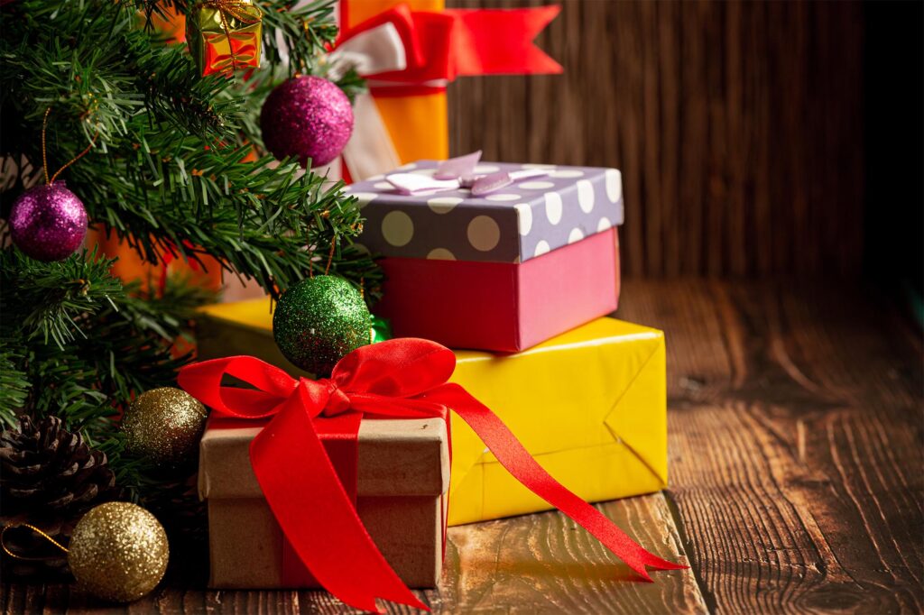 Stand Out with Custom Gift Boxes This Holiday Season